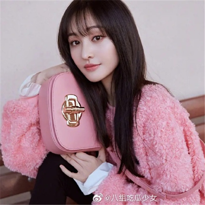 Beauty小姐张雨绮张小斐宋轶欧阳娜娜同款外套毛衣化妆品牌子