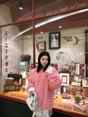 Beauty小姐张雨绮张小斐宋轶欧阳娜娜同款外套毛衣化妆品牌子