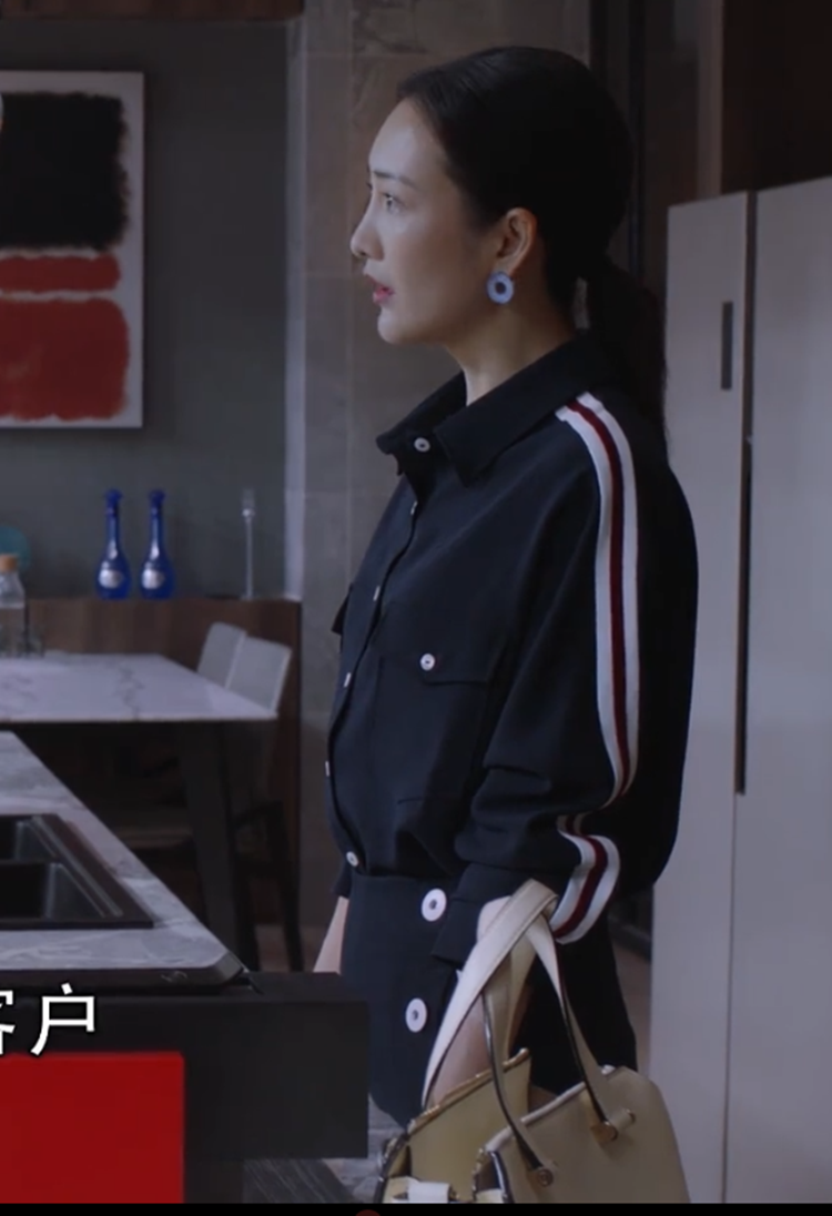 猎狐王鸥吴稼琪邓家佳于小卉王凯同款衬衫裙子包包购买地址
