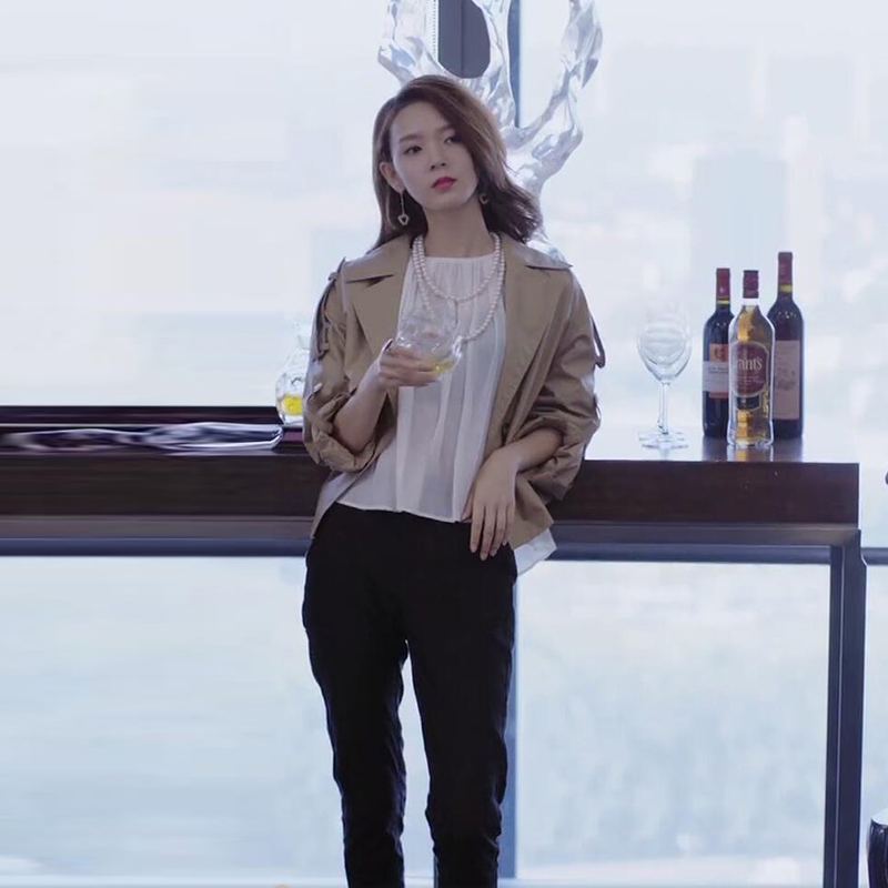 橙红年代陈瑶李纨同款卡其色短款风衣外套