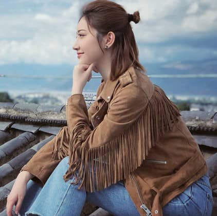 一场遇见爱情的旅行景甜李心月同款卡其色流苏外套