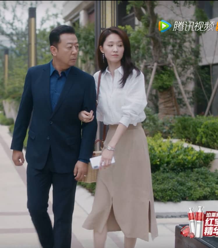 安家知否张雯同款长袖白衬衫高腰包臀职业套装裙