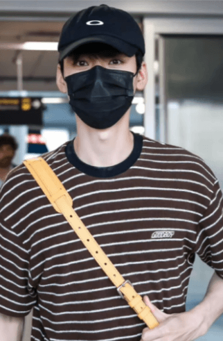 地球超新鲜龚俊同款黑色Oakley Essential Airy Cap 25.0 帽子